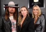 Miley Cyrus, Letitia Cyrus și Billy Ray Cyrus/ Profimedia