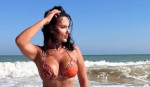 lavinia pîrva in costum de baie