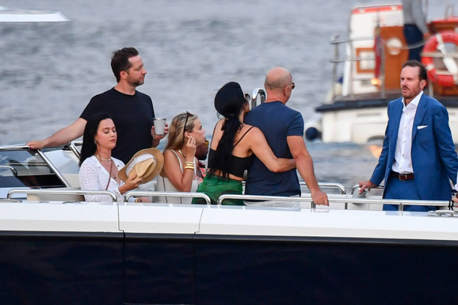 EXCLUSIVE PHOTOS Croatia, Dubrovnik, 160823. Jeff Bezos and his fiancee Lauren Sanchez arrived in Dubrovnik on their yac