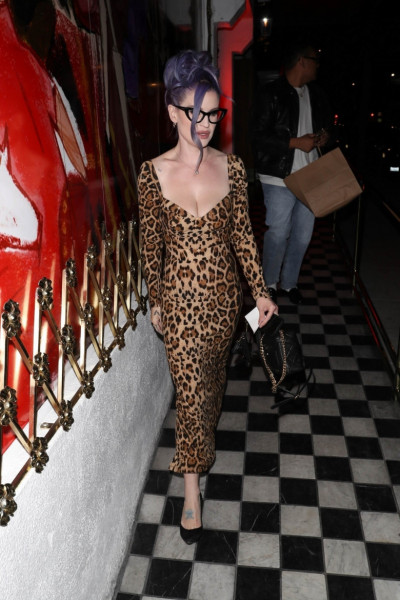 Kelly Osbourne exits Drake's in West Hollywood