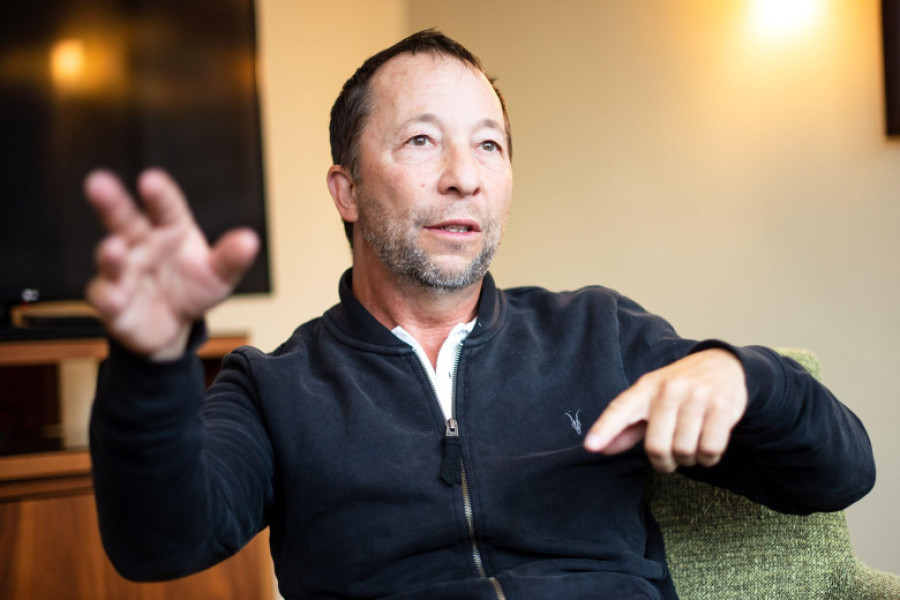 Bremen, Germany. 28th Oct, 2022. Swiss musician DJ Bobo (Ren Peter Baumann) during an interview with dpa. Credit: Sina Schuldt/dpa/Alamy Live News