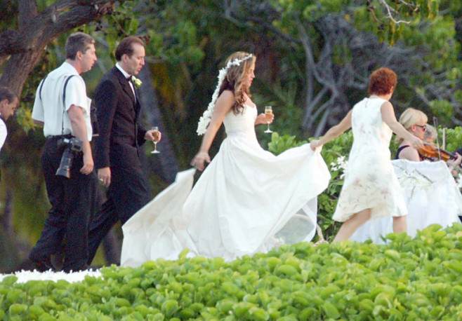 Excl.   Lisa Marie Presley and Nicolas Cage's wedding in Hawaii 1/1