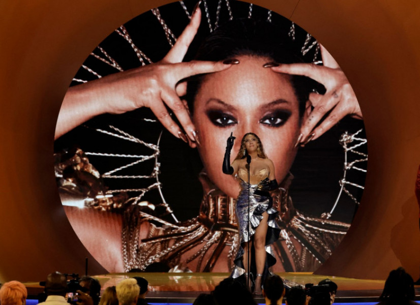 Beyonce, cea mai premiată artistă din istoria premiilor Grammy (3)