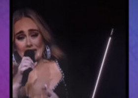 Cum a făcut-o un fan să plângă pe Adele chiar în timpul unui concert. Momentul emoționant, surprins de camere