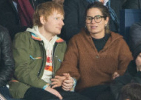 Fanii se tem că Ed Sheeran dă indicii că mariajul lui ar fi în pericol. Noile piese abundă în versuri despre dorința de a salva relația