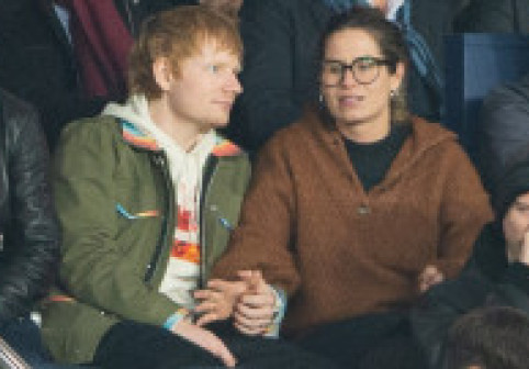 Fanii se tem că Ed Sheeran dă indicii că mariajul lui ar fi în pericol. Noile piese abundă în versuri despre dorința de a salva relația