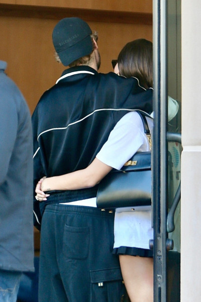 *EXCLUSIVE* Justin and Hailey Bieber look happy together as they grab coffee at Maru Expresso Bar