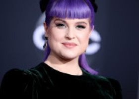 Kelly Osbourne șochează cu noul ei look. Fanii reacționează la imaginile cu fiica lui Ozzy: „AI? Cine este această persoană?”