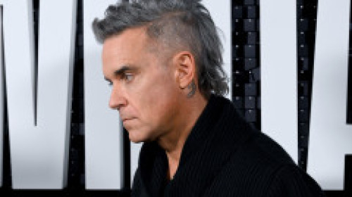 Robbie Williams, declarații emoționante despre părinții săi bolnavi și despre soacra lui: „Nu sunt pregătit să fiu adultul din familie”