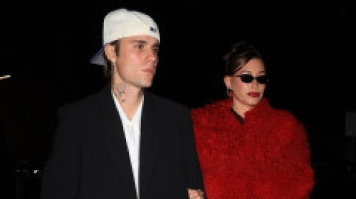 Diferit de imaginea cu care și-a obișnuit fanii. Justin Bieber, cu barba crescută și cu mustață. Artistul a lansat albumul Swag II