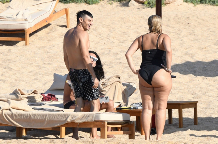 *PREMIUM-EXCLUSIVE* MUST CALL FOR PRICING BEFORE USAGE  - The American Singer Bebe Rexha packs on PDA with her new boyfriend, the Architectural Engineer Simos Liakos as the pair took to the waters with a passionate display during their sun-soaked holiday