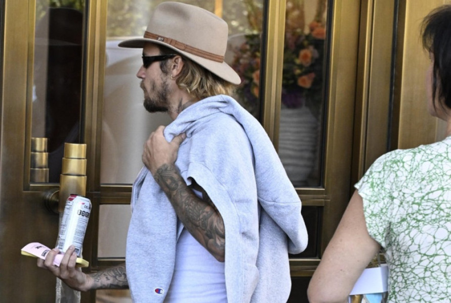 Justin Bieber Arrives At Waldorf Astoria In Beverly Hills - 8 Aug 2024