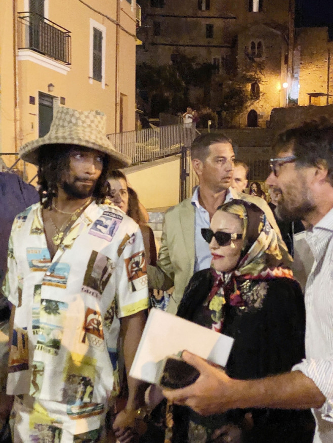 *PREMIUM-EXCLUSIVE* MUST CALL FOR PRICING BEFORE USAGE - The Legendary 'Queen of Pop' Madonna enjoys a cultural tour of Italy's masterpiece of pre Roman and Medieval architecture Terracina Alta with her boyfriend Akeem Morris and twin daughters during her