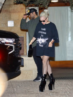 *EXCLUSIVE* Lady Gaga enjoys romantic dinner with boyfriend at Soho House