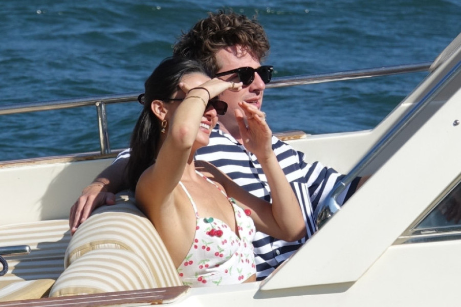 Charlie Puth și Brooke Sansone/ Profimedia