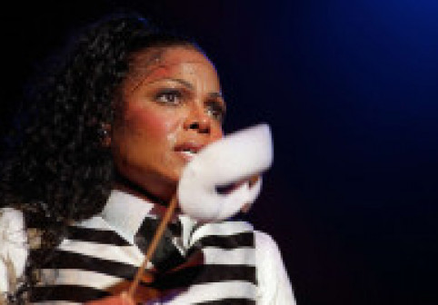 Janet Jackson, despre momentul când i s-au rupt pantalonii în fața reginei Elisabeta: „Nu mi-a venit să cred”