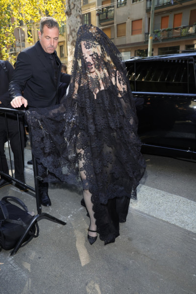 Dolce and Gabbana fashion show guest entrance