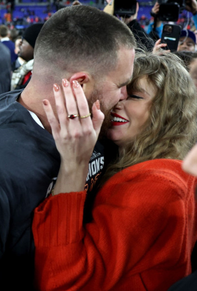 taylor swift si travis kelce (8)