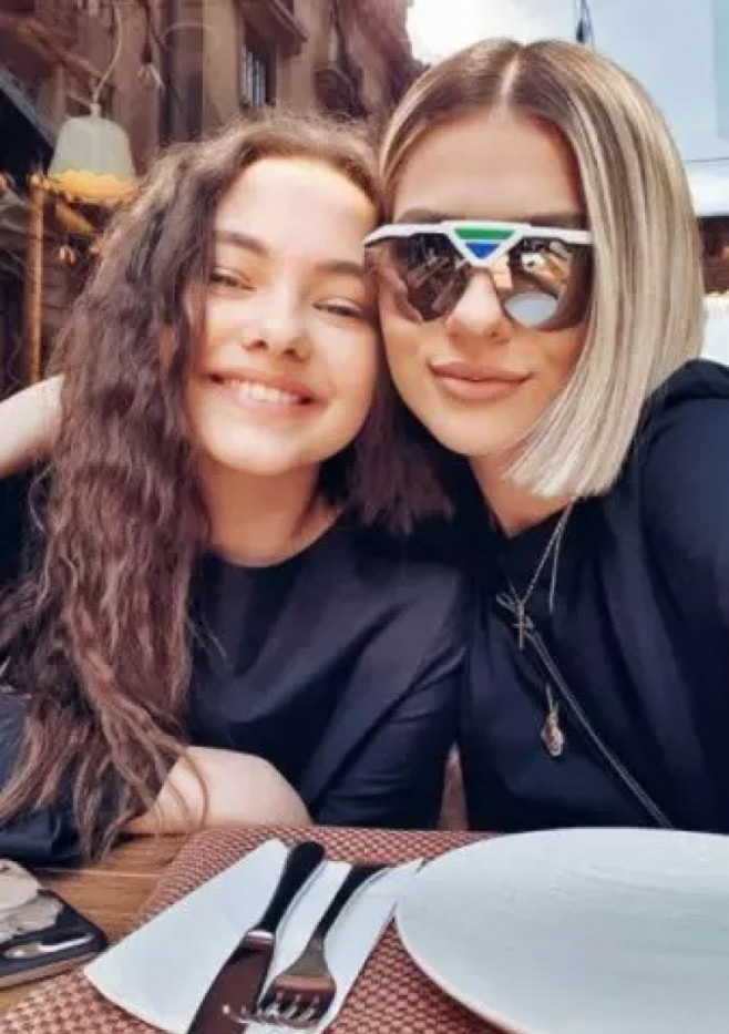 Lidia Buble și sora ei, Lorena/ Foto: Instagram
