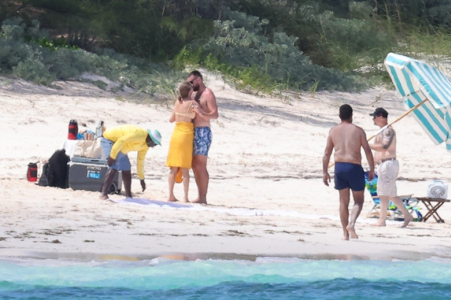 taylor swift si travis kelce