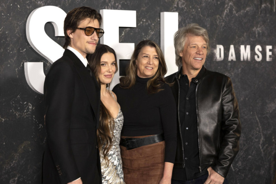 Jake Bongiovi, Millie Bobby Brown, Dorothea Hurley și Jon Bon Jovi/ Profimedia