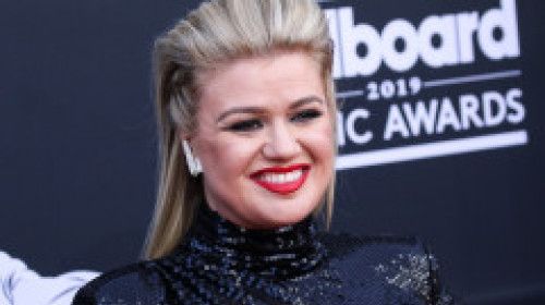 Kelly Clarkson, adevărul despre transformarea ei: „Am luat medicamente ca să slăbesc, dar nu Ozempic!” Artista într-o formă de invidiat