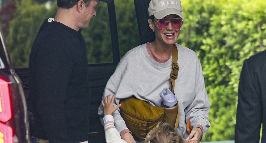 *EXCLUSIVE* Katy Perry and Orlando Bloom enjoy family brunch in Beverly Hills
