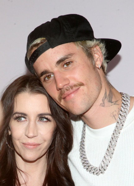 Pattie Mallette, împreună cu Justin Bieber/ Profimedia