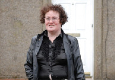 Susan Boyle, look nou la 64 de ani. Cum arată azi femeia simplă cu voce de înger, care a trecut printr-un AVC, dar a rămas optimistă