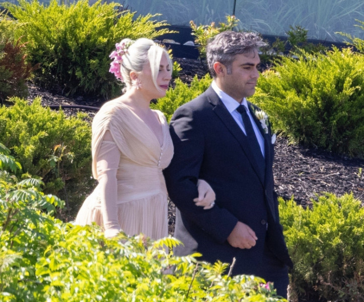 *PREMIUM-EXCLUSIVE* Lady Gaga Looks Radiant as the Maid of Honor at Her Sister’s Seaside Wedding in Maine Alongside Her Partner Michael Polansky ** Web Embargo until 5:24 ET on June 4, 2024**