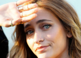 Paris Jackson, zâmbitoare în imagini rare alături de mama sa, Debbie Rowe. Cele două, deschise să-și repare relația