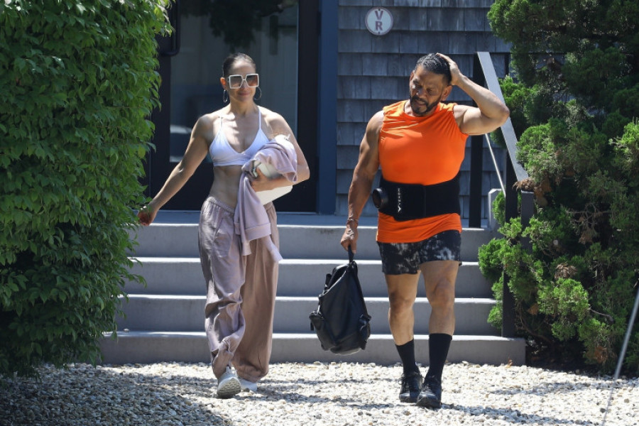 Jennifer Lopez leaves Equinox Gym in The Hamptons after an intense workout