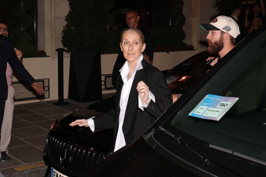 Celine Dion returns from Olympic rehearsals, emotionally greets fans in Paris!
