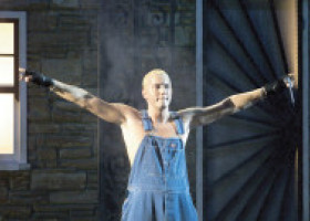 Piesa în care Eminem a rostit 225 de cuvinte în numai 31 de secunde. Deține recordul pentru cel mai rapid rap