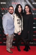 Chaz Bono, Cher și Shara Blue Mathes