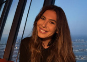 Sore a apelat la medicii esteticieni chiar înainte de Crăciun. Ce intervenție și-a făcut artista: „Mă doare capul. Nu mai pot așa”