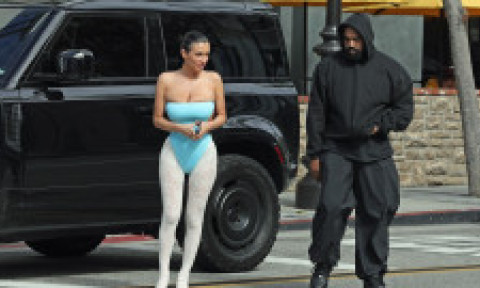 Kanye West o plătește pe Bianca Censori pentru aparițiile controversate. Apropiat: „Ea controlează totul și face bani frumoși din asta”