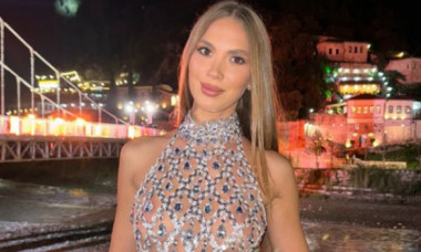 Iubita lui CRBL, premiată la un concurs internațional de Miss. A defilat și în rochie elegantă, și în costum de baie