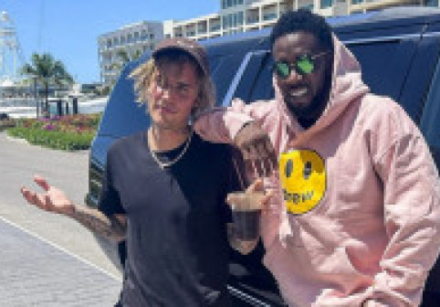 Justin Bieber rupe tăcerea la mai bine de o lună după arestarea fostului său mentor, Sean „Diddy” Combs: „S-a întors?”