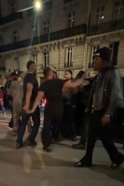 Offset a fost implicat într-o bătaie în mijlocul unei străzi din Paris/ Profimedia