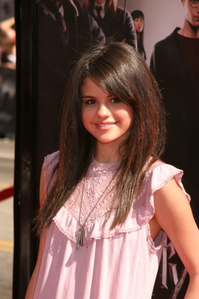 selena gomez adolescenta