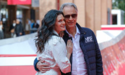 Soția tenorului Andrea Bocelli, imagine rară din vacanță. Fanii au reacționat imediat: „Pari atât de fericită și de frumoasă”