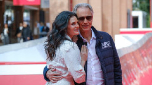 Soția tenorului Andrea Bocelli, imagine rară din vacanță. Fanii au reacționat imediat: „Pari atât de fericită și de frumoasă”