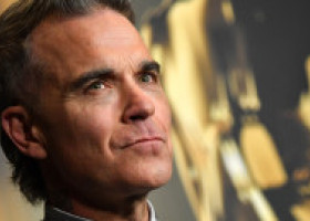 Robbie Williams susține că injecțiile pentru slăbit îi pun vederea în pericol: „Se agravează pe zi ce trece!”