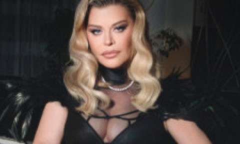 Loredana Groza, fabuloasă într-o rochie ultra mulată, la 55 de ani. Fanii au reacționat imediat: „Ești Shakira României!”