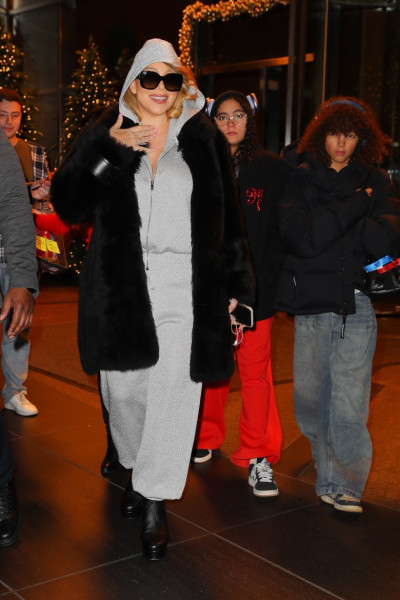 *EXCLUSIVE* Mariah Carey is all smiles while leaving her hotel in NYC