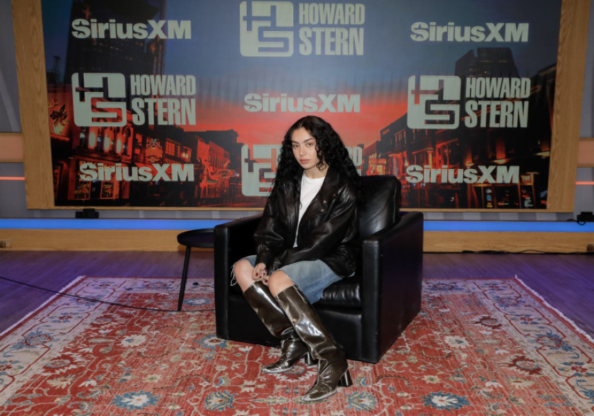 Charli XCX Visits SiriusXM's 'The Howard Stern Show'
