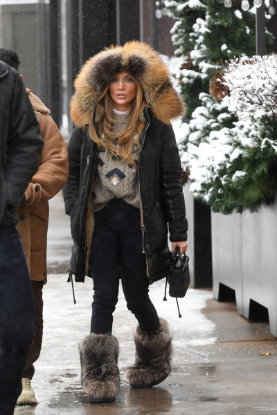 Jennifer Lopez is Spotted Stepping Out on Christmas Day in Aspen