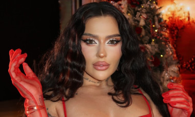 Oana Radu, într-o rochie cu un decolteu imposibil de ignorat după ce a vorbit despre lupta cu kilogramele în plus. Fanii: „Arăți bine!”