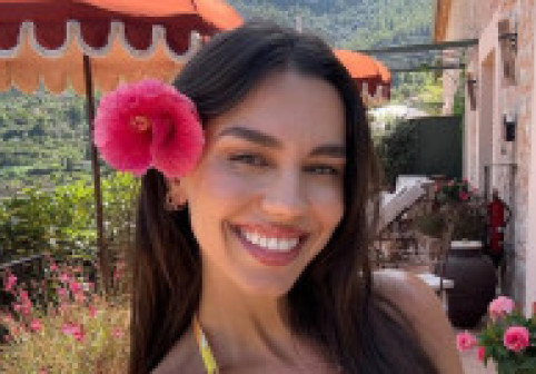 Mira, apariție spectaculoasă în vacanță. Costume de baie, bronz, zâmbete și relaxare pe cinste, în Palma de Mallorca